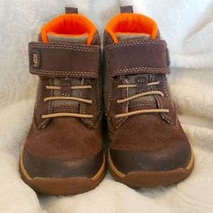 Little kids (Toddler) StrideRite brown boots 10.5M